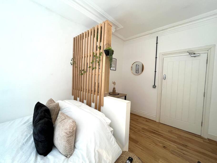 Апартаменти Flat 12, 10 St John'S Road Борнмут Екстер'єр фото