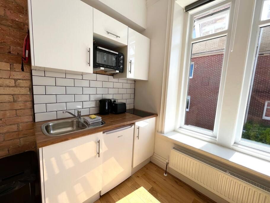 Апартаменти Flat 12, 10 St John'S Road Борнмут Екстер'єр фото